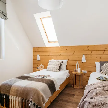 بيت للعطل Dom Jarosze Ii - Loftaffair زومب